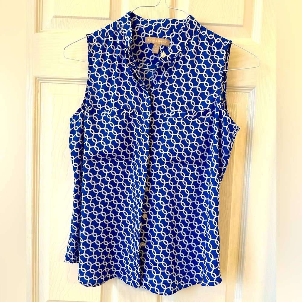 Banana Republic sleeveless blouse